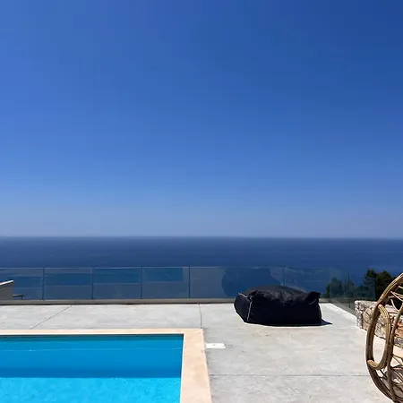 Lefkadian Gem Villa *