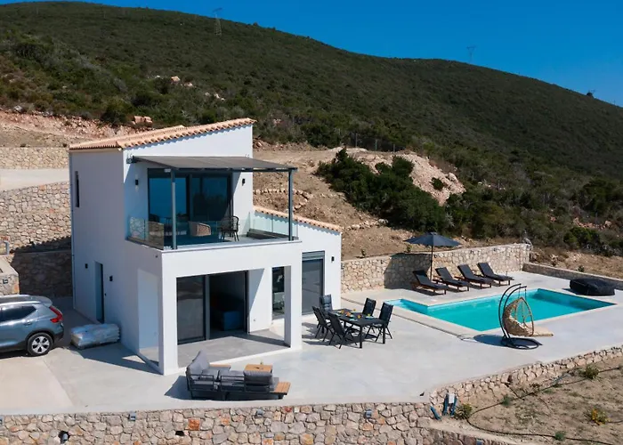 Lefkadian Gem Villa *